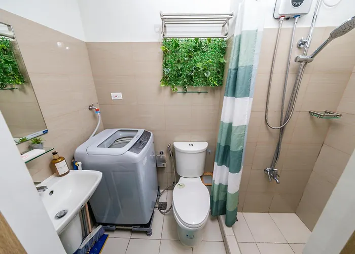 2 Side-by-side P00l Front Condos, 6 Beds, 2 Cr, 2 Kitchen At Moa